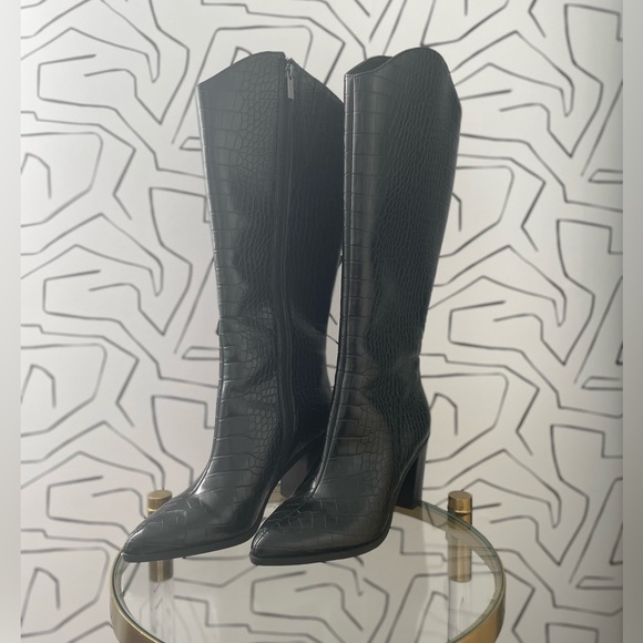 ❌SOLD❌ BCBG Janda Western Boot Block Heel Sz 37.5 - Picture 3 of 12